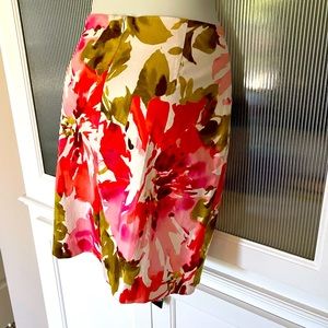 Vibrant floral Jones New York skirt